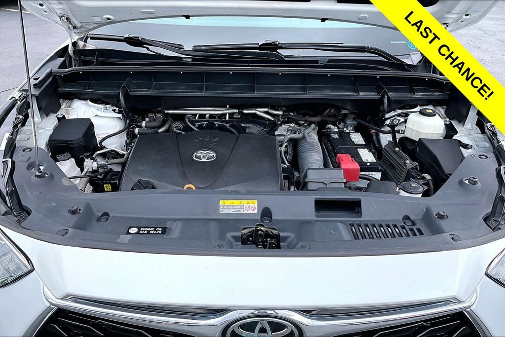 Used 2022 Toyota Highlander Limited AWD/4WD image 10