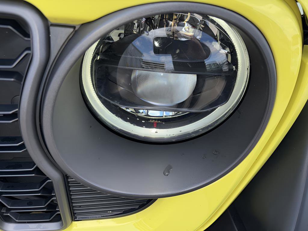 Used 2024 Jeep Wrangler Sport S image 39