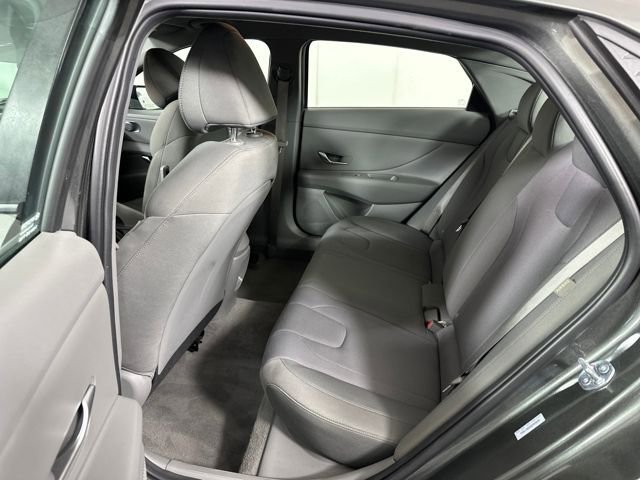 Used 2025 Hyundai Elantra SE w/ Cargo Package FWD image 25