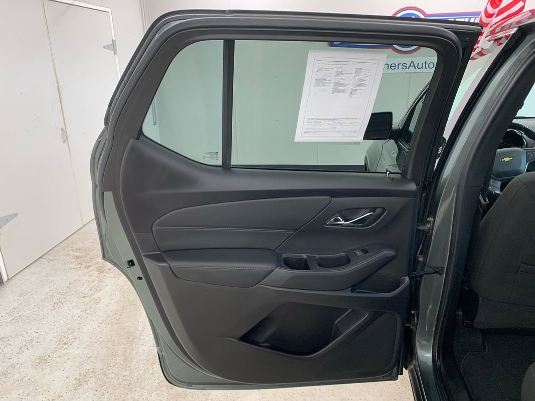 Used 2022 Chevrolet Traverse LT image 20