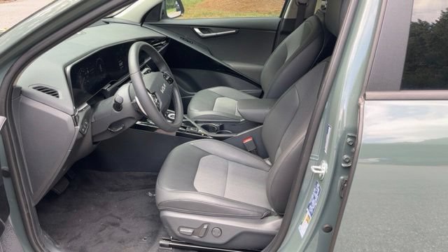 Used 2025 Kia Niro Wind FWD image 5