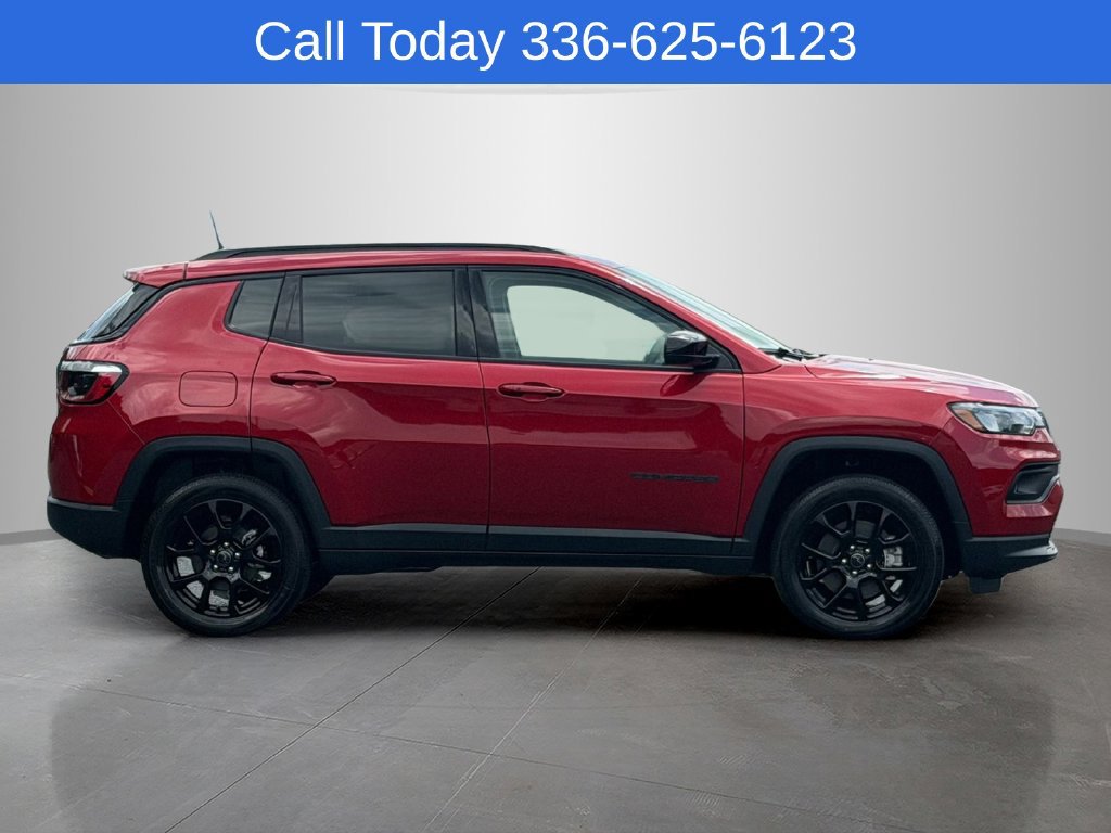 New 2026 Jeep Compass Latitude AWD/4WD image 6