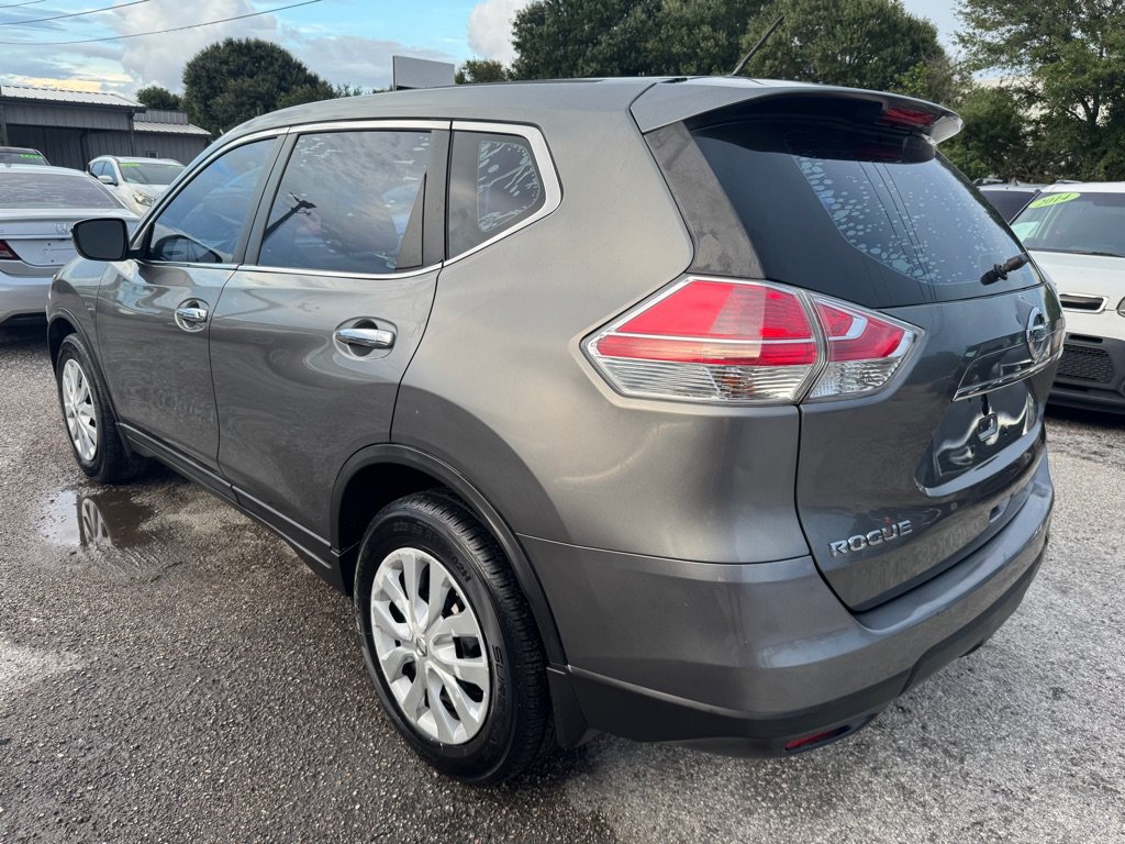 Used 2015 Nissan Rogue S FWD image 4