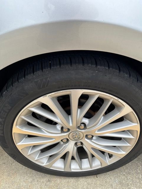Used 2018 Toyota Camry XLE FWD image 24