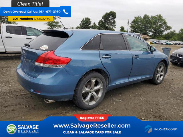Used 2011 Toyota Venza AWD w/ Comfort Pkg image 4