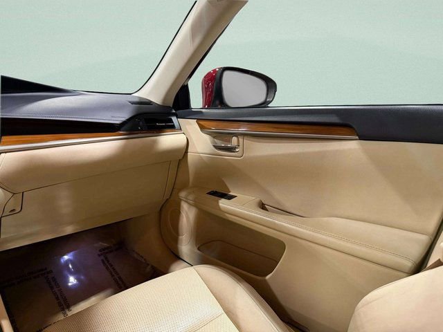 Used 2014 Lexus ES 300h image 13