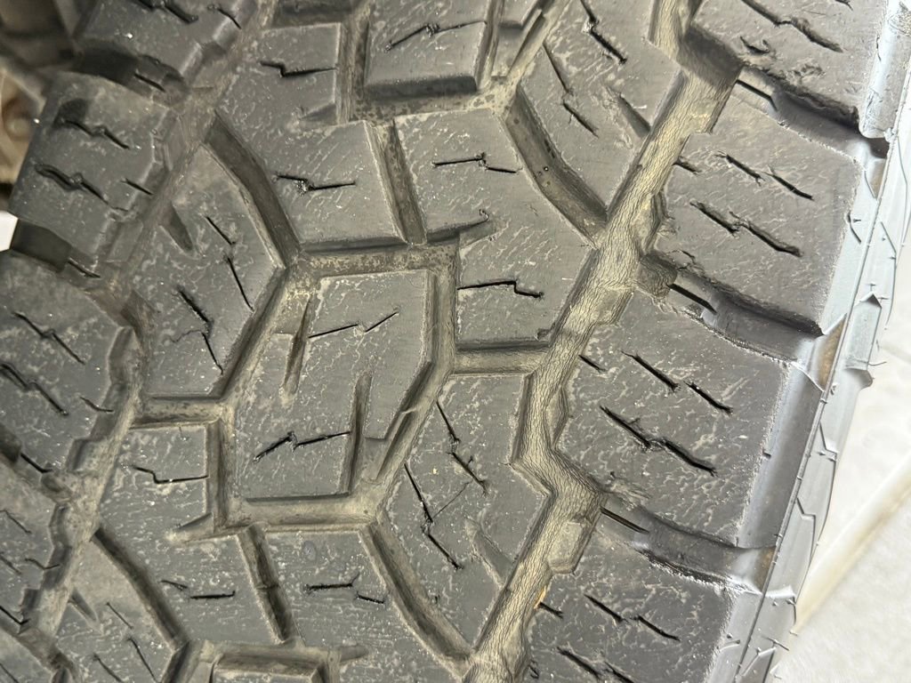 Used 2022 Chevrolet Silverado 2500 LTZ w/ LTZ Premium Package image 36