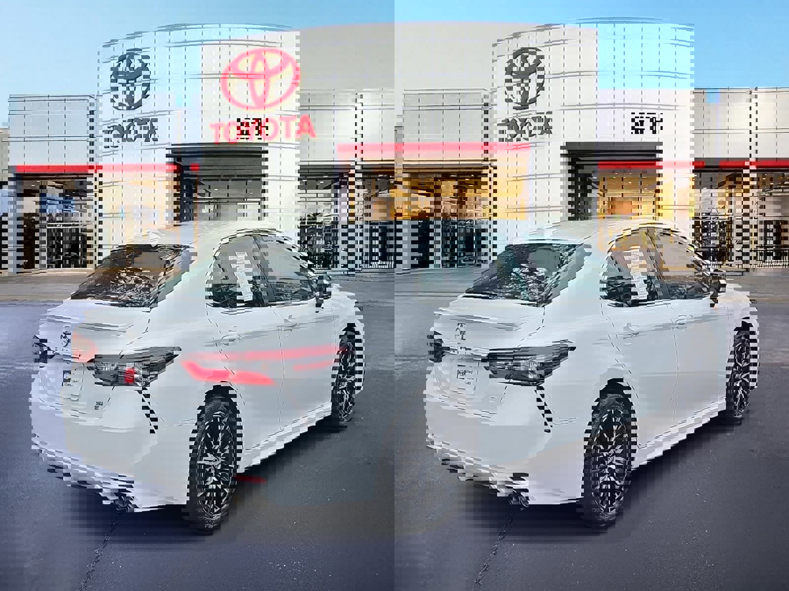 Certified 2022 Toyota Camry SE w/ Convenience Package image 5