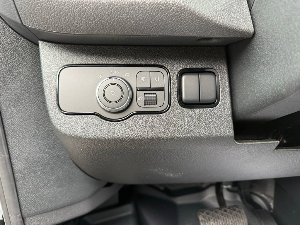 New 2025 Mercedes-Benz Sprinter 4500 image 28