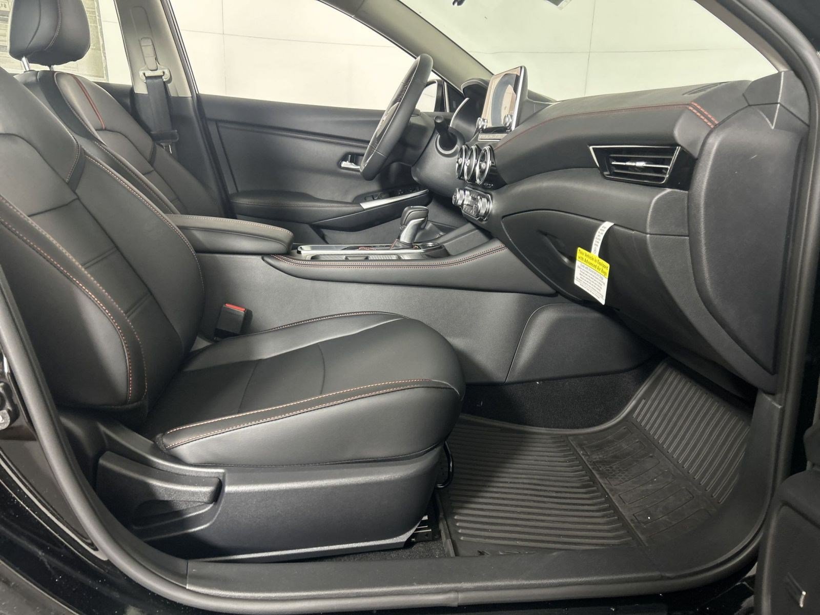 New 2025 Nissan Sentra SR w/ SR Premium Package FWD image 43