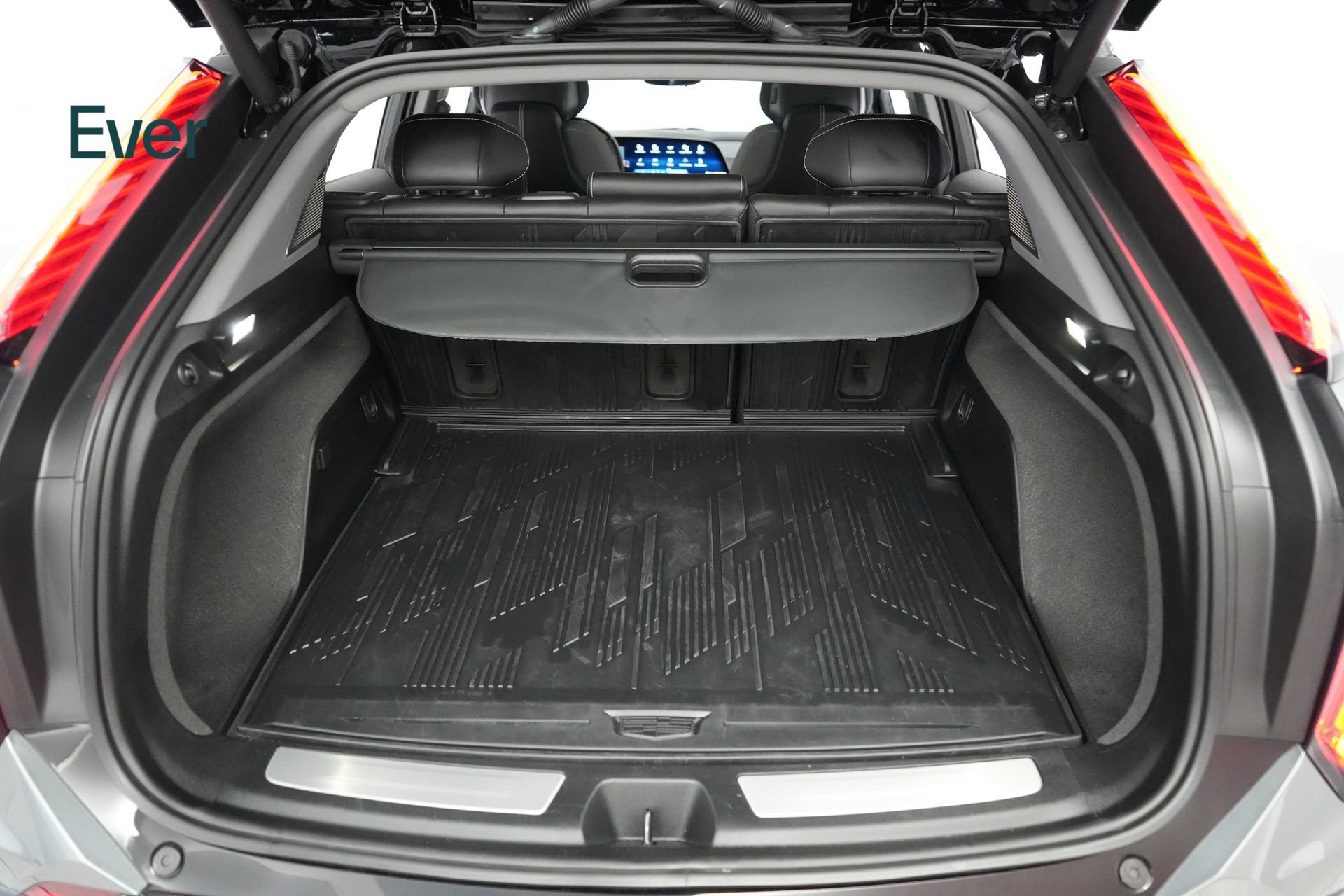 Used 2026 Cadillac Optiq Sport 1 w/ LPO, Floor Liner Package RWD image 8