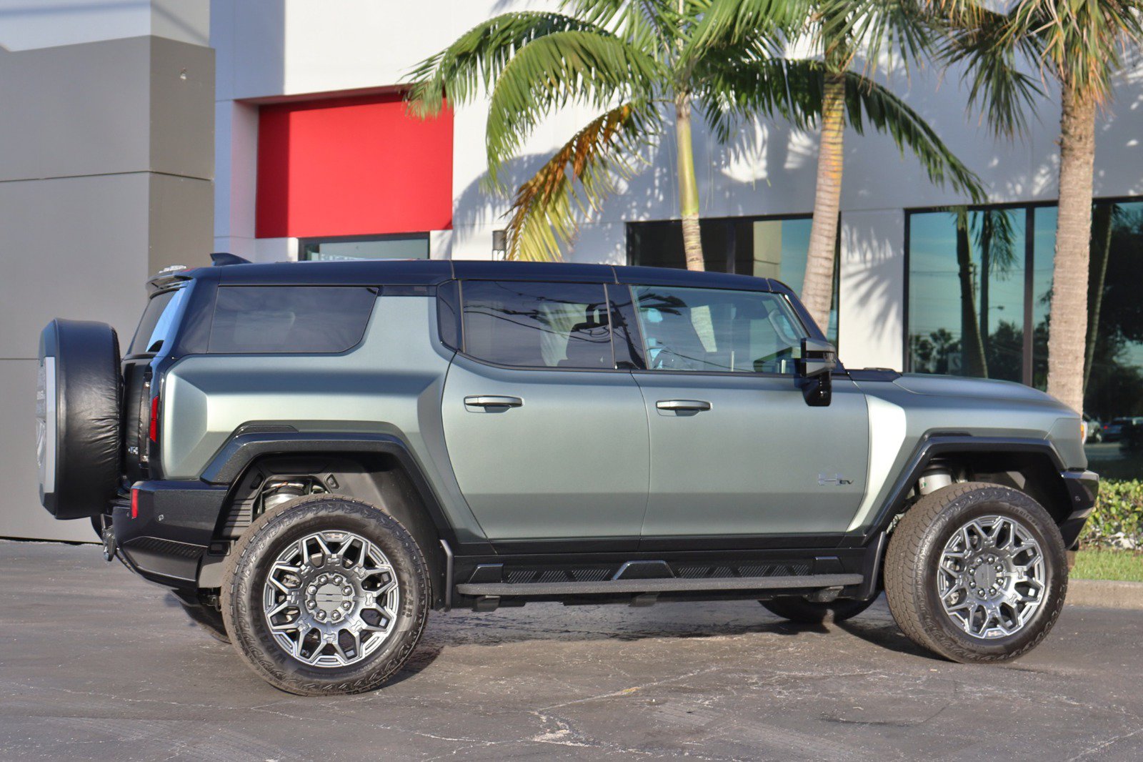 Used 2024 GMC Hummer EV 3X AWD/4WD image 19