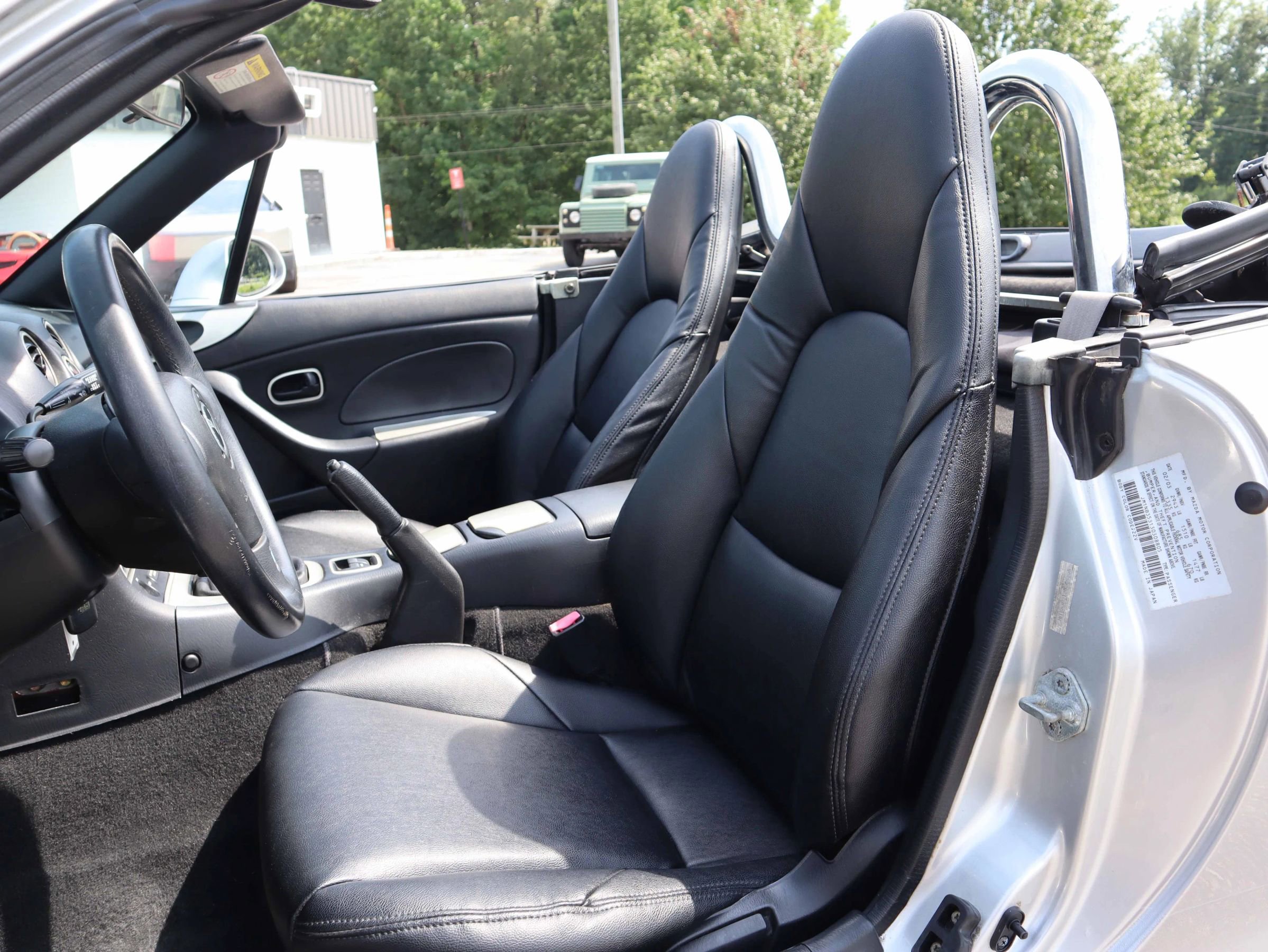 Used 2003 MAZDA MX-5 Miata RWD image 21