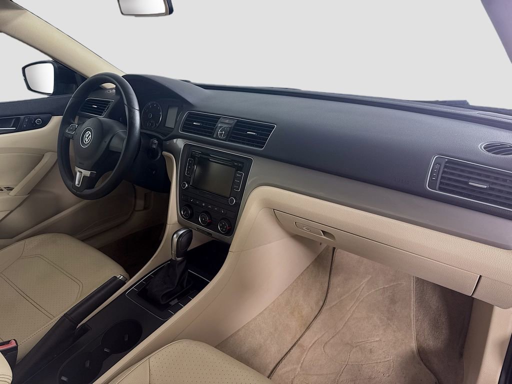 Used 2015 Volkswagen Passat 1.8T Limited Edition FWD image 29