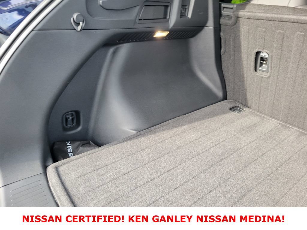 Certified 2025 Nissan Murano SV AWD/4WD image 43