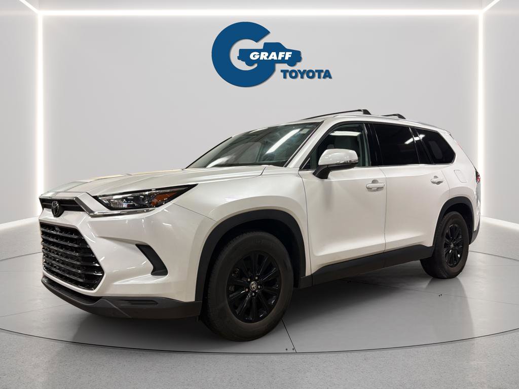 Used 2024 Toyota Grand Highlander XLE image 3