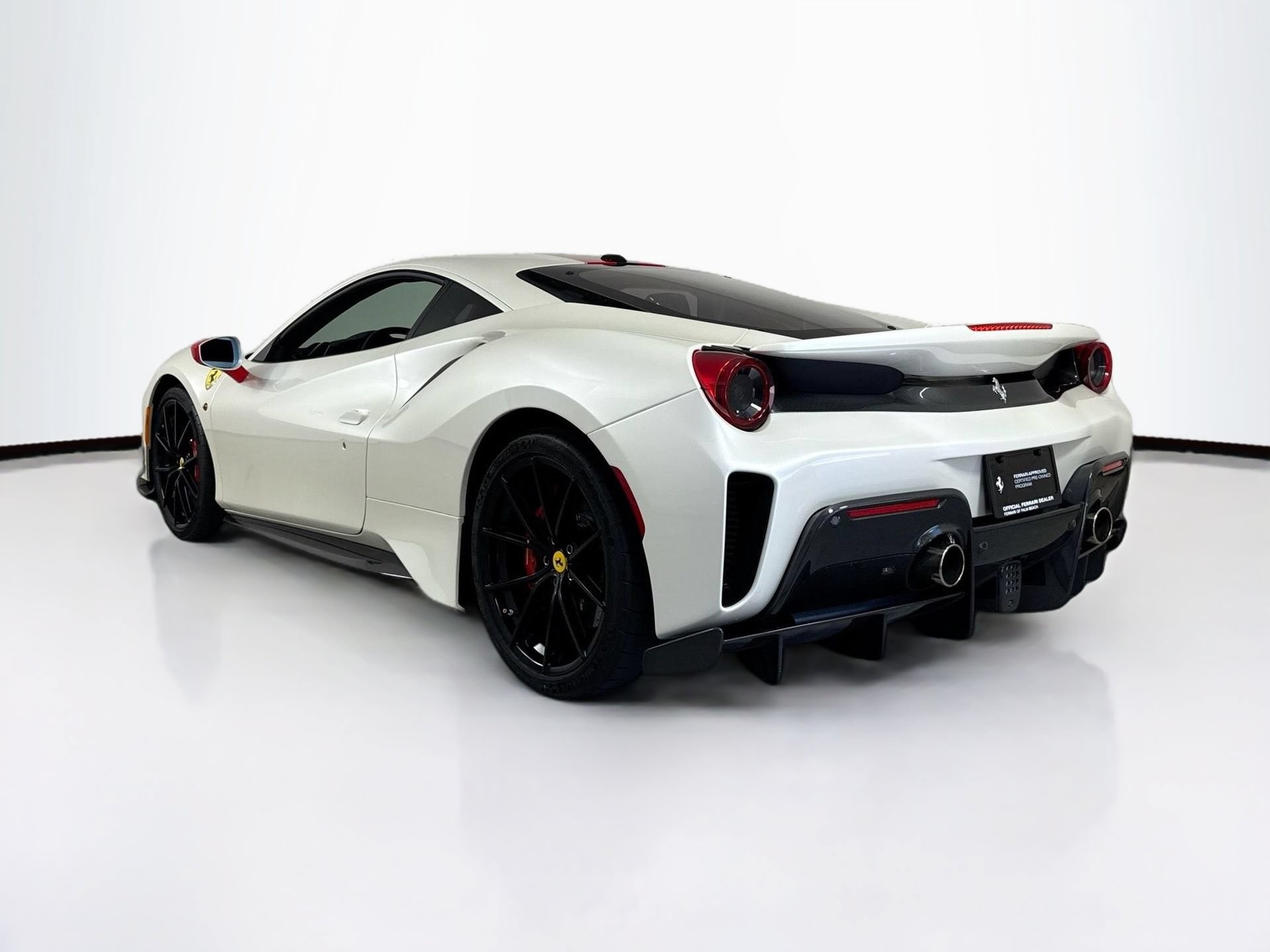 Certified 2020 Ferrari 488 Pista Coupe RWD image 5