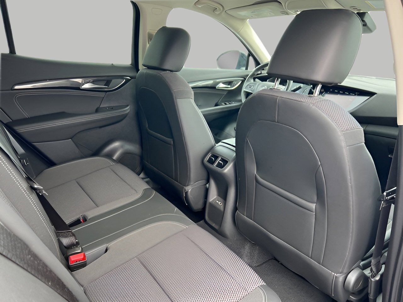 Used 2023 Buick Envision Preferred w/ Sport Touring Package image 31