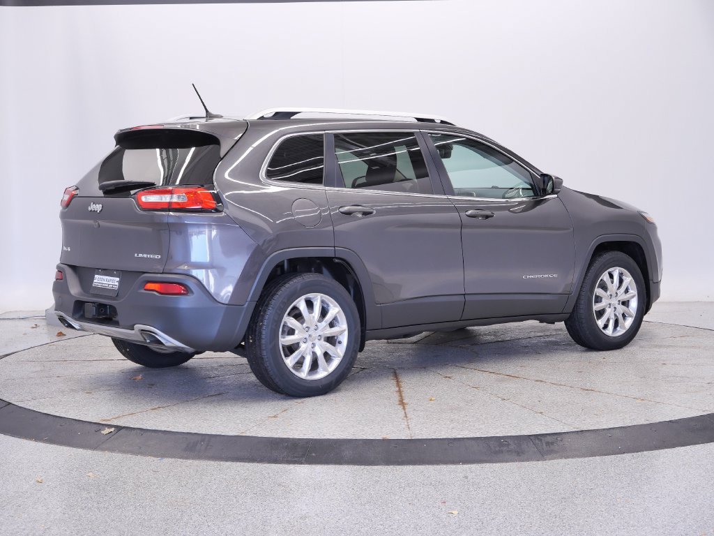 Used 2015 Jeep Cherokee Limited w/ Trailer Tow Group AWD/4WD image 5