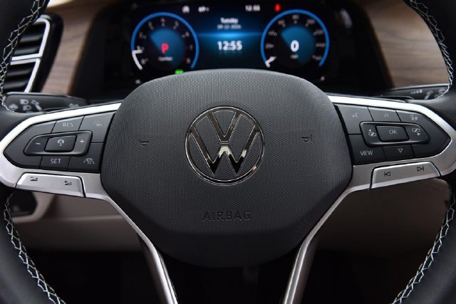 New 2026 Volkswagen Atlas SE FWD image 17
