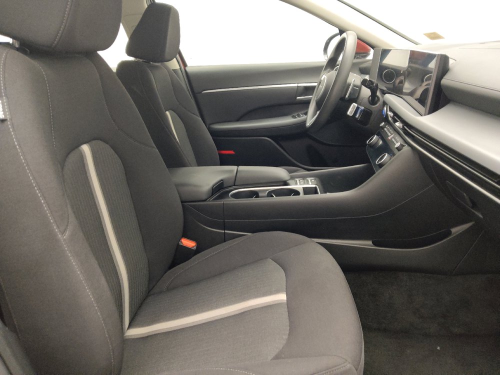 Used 2025 Hyundai Sonata SEL FWD image 21