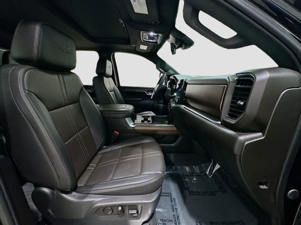 Used 2024 Chevrolet Silverado 3500 High Country w/ High Country Premium Package image 30