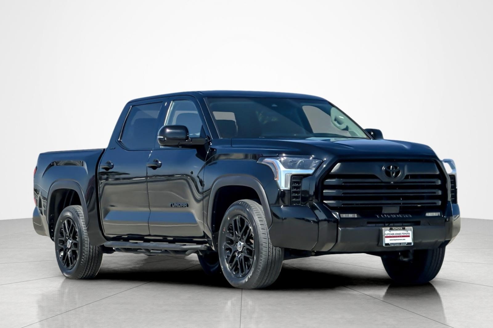 Used 2024 Toyota Tundra Limited AWD/4WD image 7