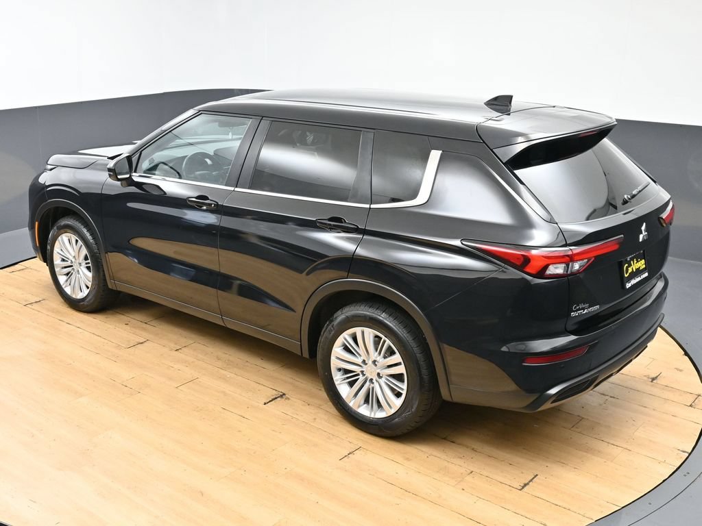 Used 2024 Mitsubishi Outlander ES AWD/4WD image 45