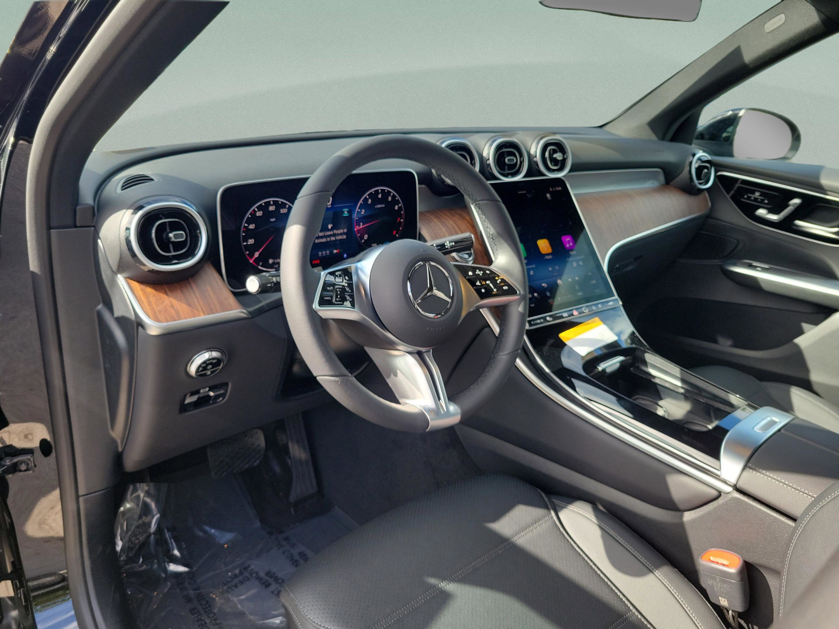 Certified 2026 Mercedes-Benz GLC 300 4MATIC image 21