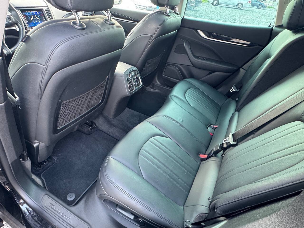 Used 2020 Maserati Levante S AWD/4WD image 15