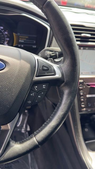 Used 2019 Ford Fusion Titanium image 10