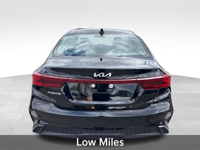Used 2023 Kia Forte LXS w/ LXS Technology Package FWD image 6