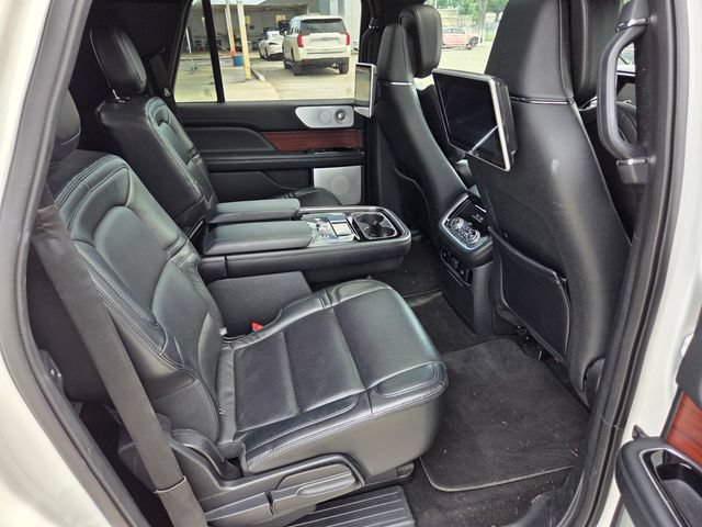 Used 2021 Lincoln Navigator L Reserve AWD/4WD image 16