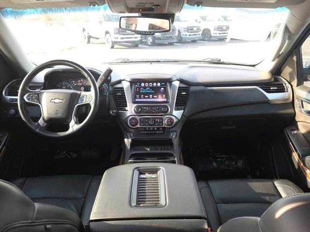 Used 2018 Chevrolet Suburban Premier image 25