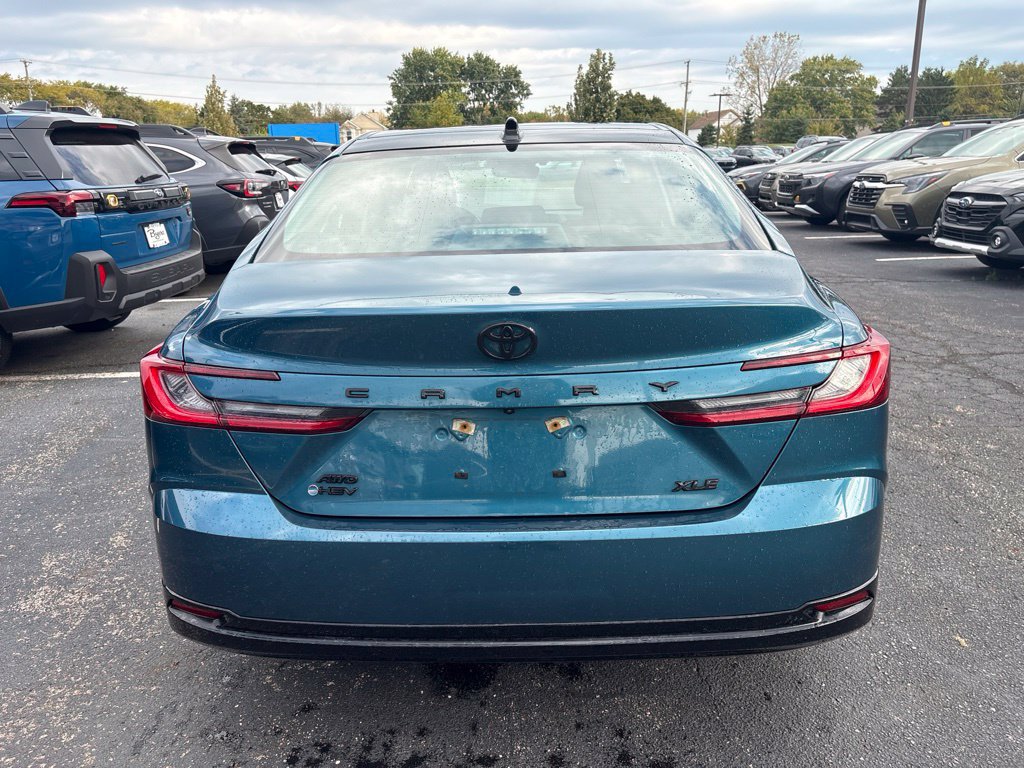 Used 2025 Toyota Camry XLE w/ Premium Package AWD/4WD image 4