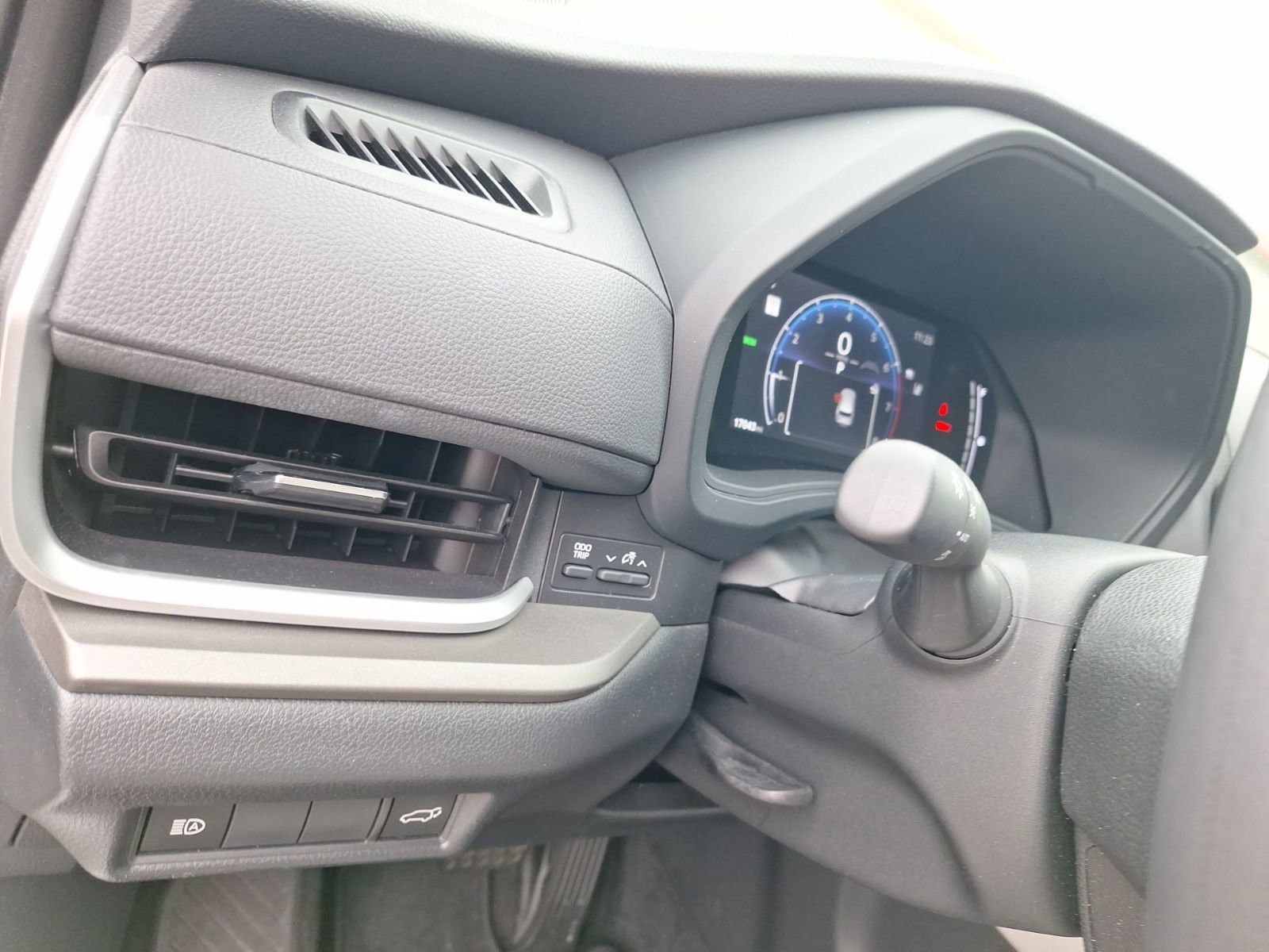 Used 2024 Toyota Grand Highlander XLE image 17