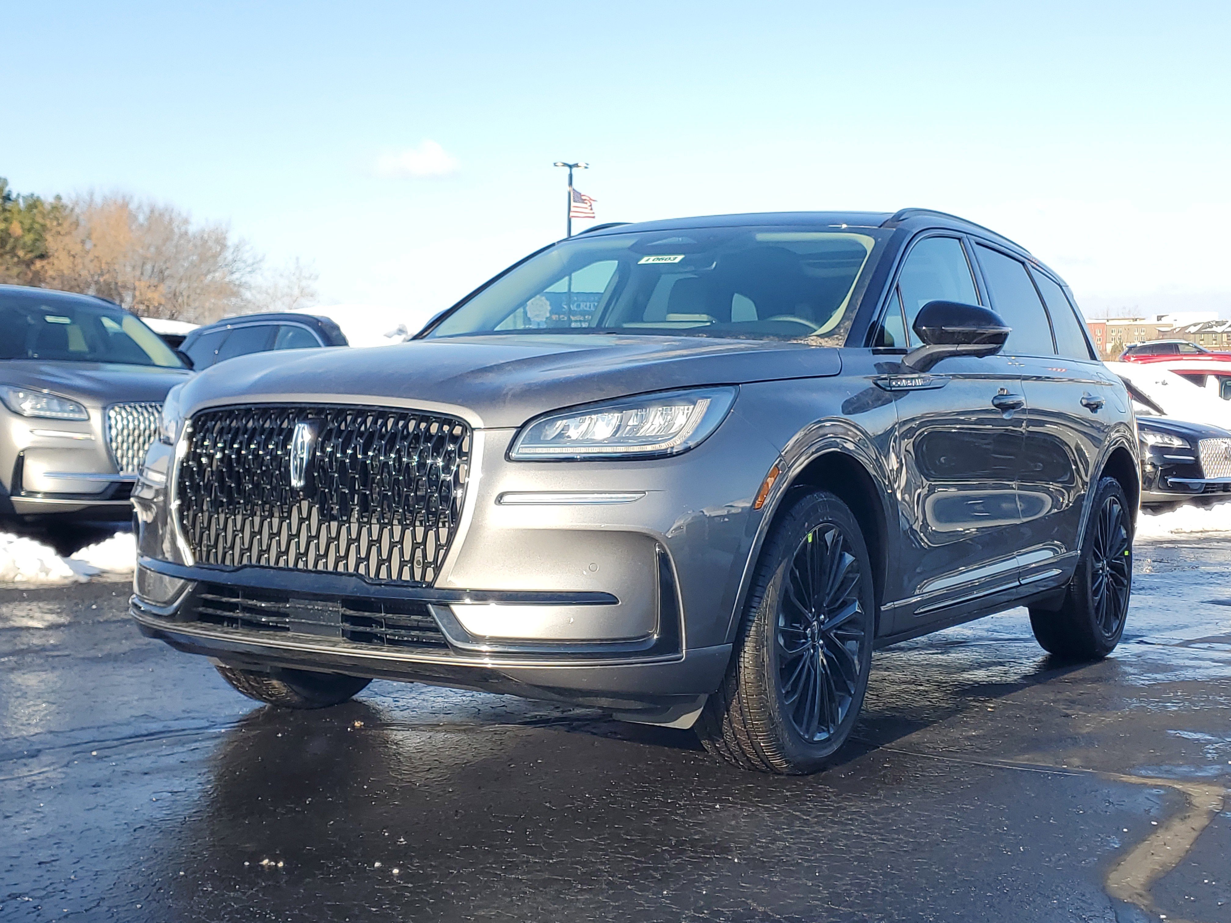 New 2026 Lincoln Corsair Premiere image 2