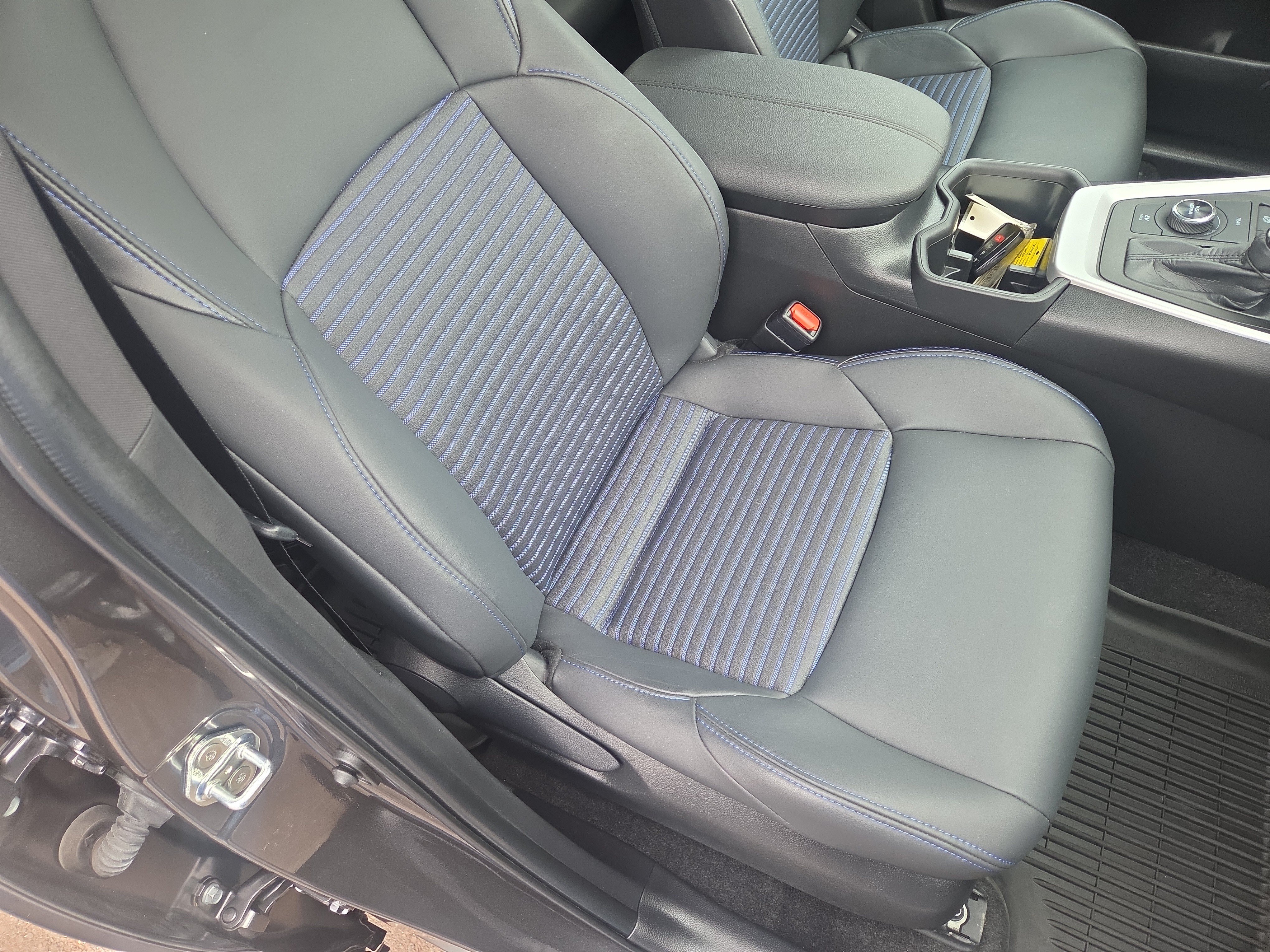 Certified 2022 Toyota RAV4 XSE AWD/4WD image 16