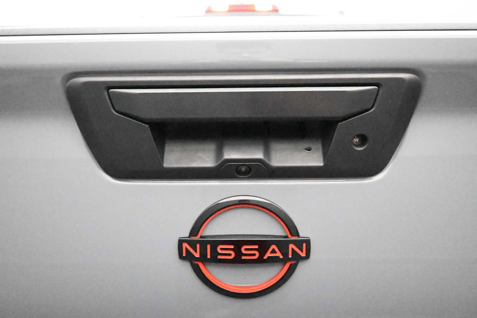 Used 2023 Nissan Frontier PRO-4X w/ Pro Convenience Package AWD/4WD image 25