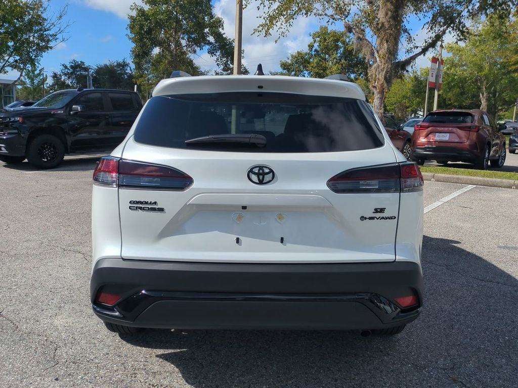 New 2026 Toyota Corolla Cross SE image 6