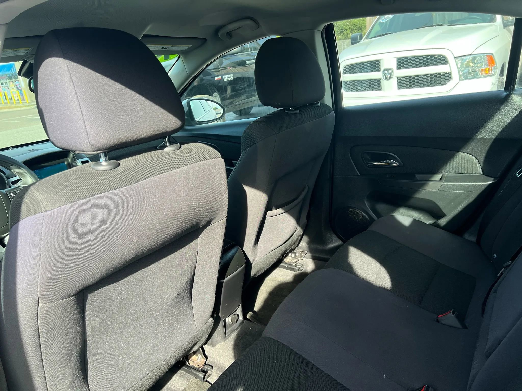 Used 2014 Chevrolet Cruze LT image 10