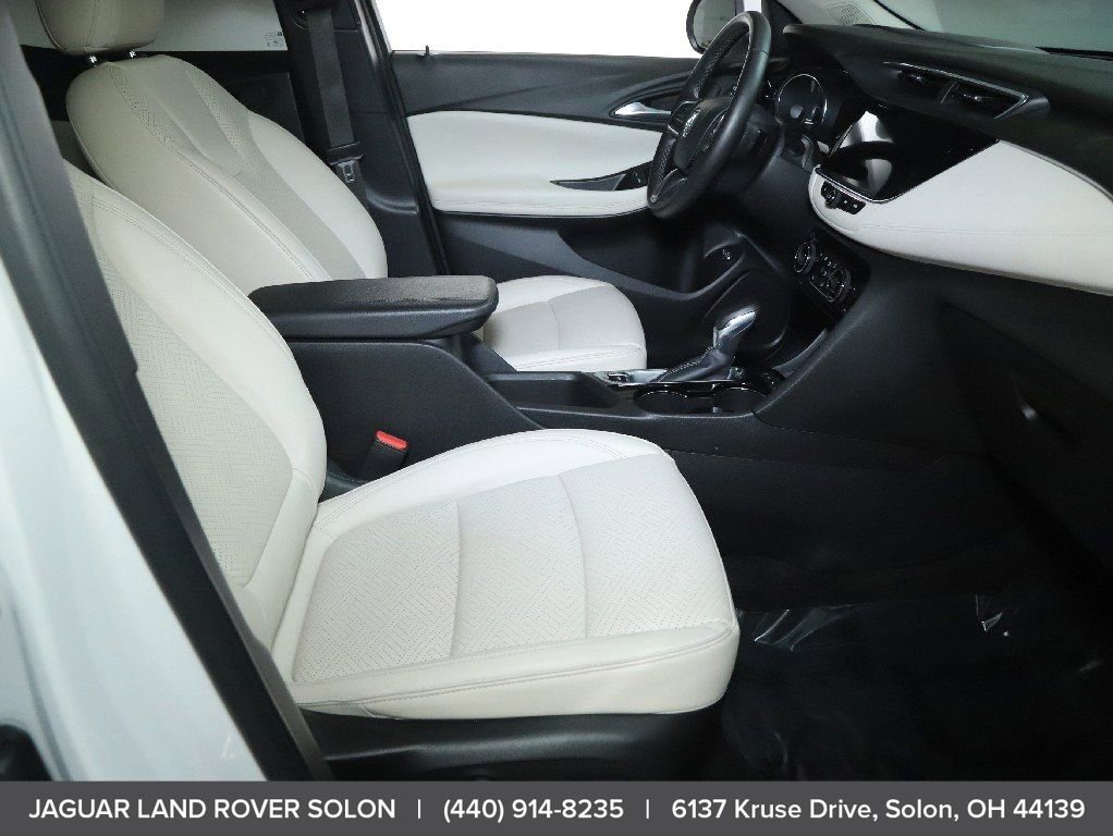 Used 2020 Buick Encore GX Essence w/ Experience Buick Package image 30