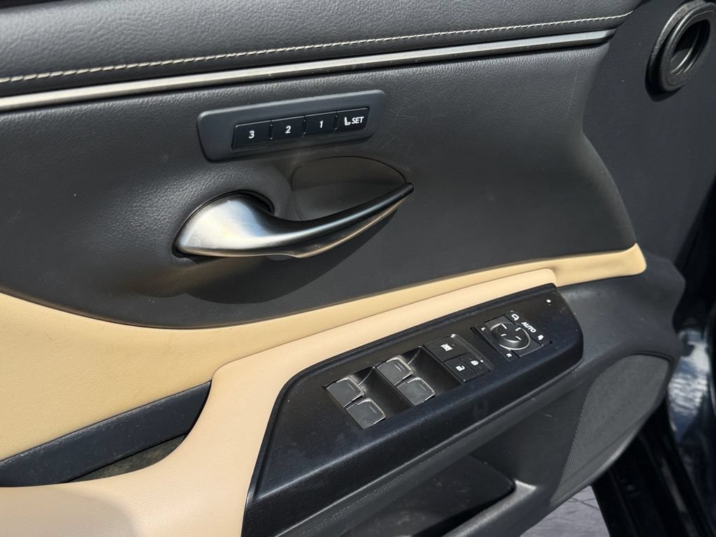Used 2021 Lexus ES 350 w/ Premium Package FWD image 13