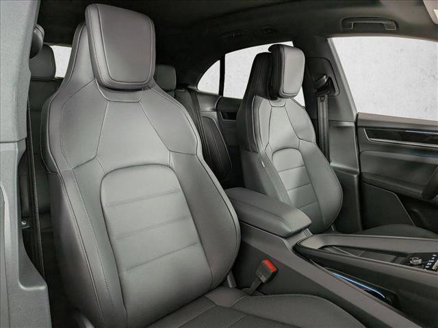 New 2026 Porsche Macan Electric image 23