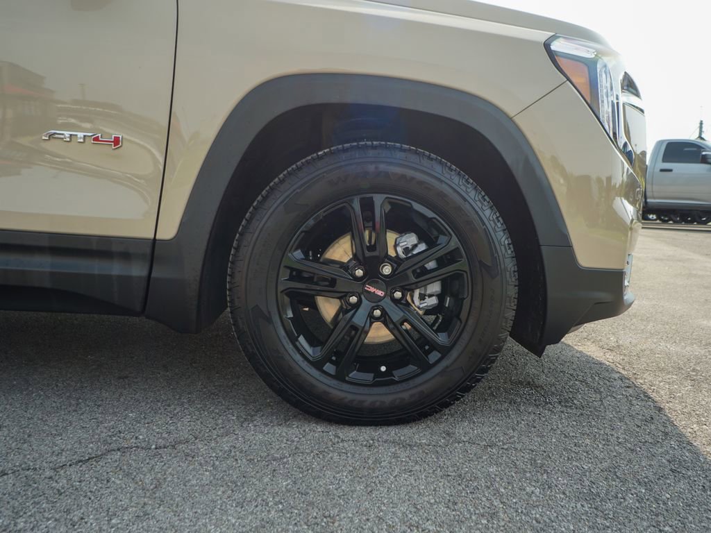 Used 2022 GMC Terrain AT4 image 5