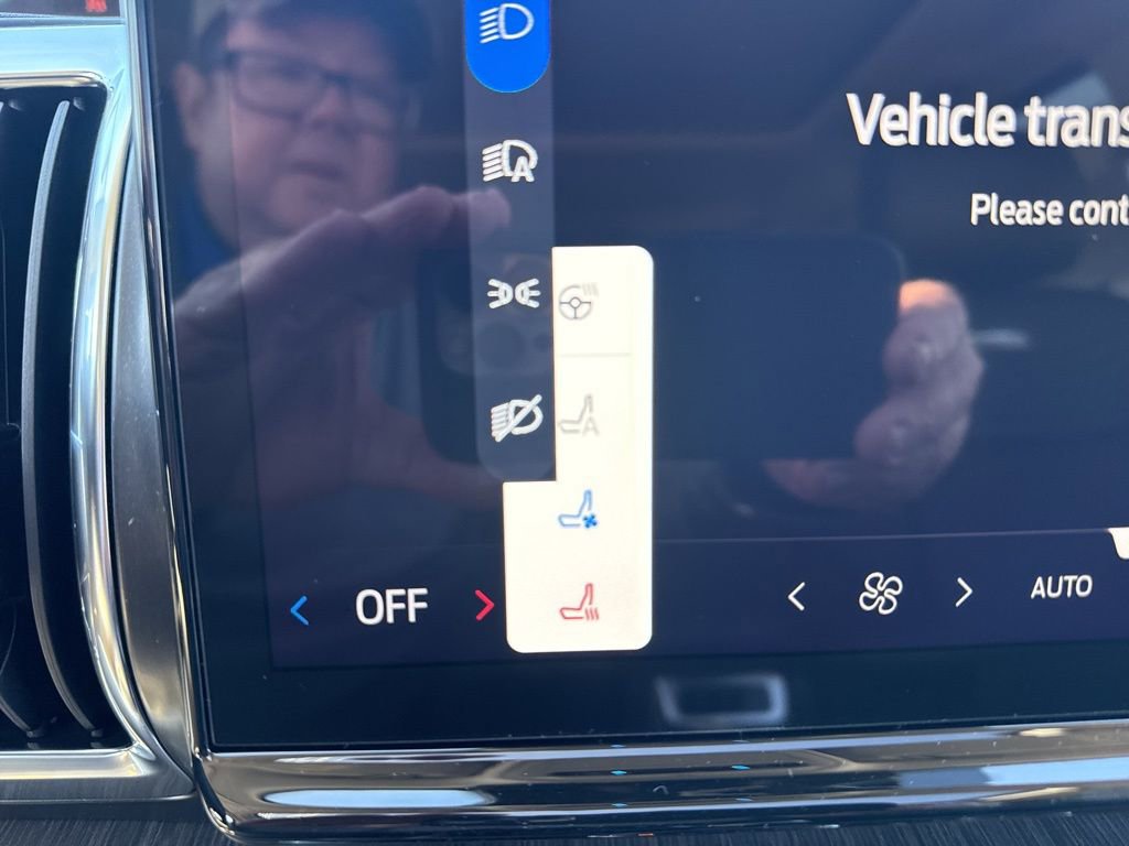 New 2026 Ford Expedition Platinum image 18