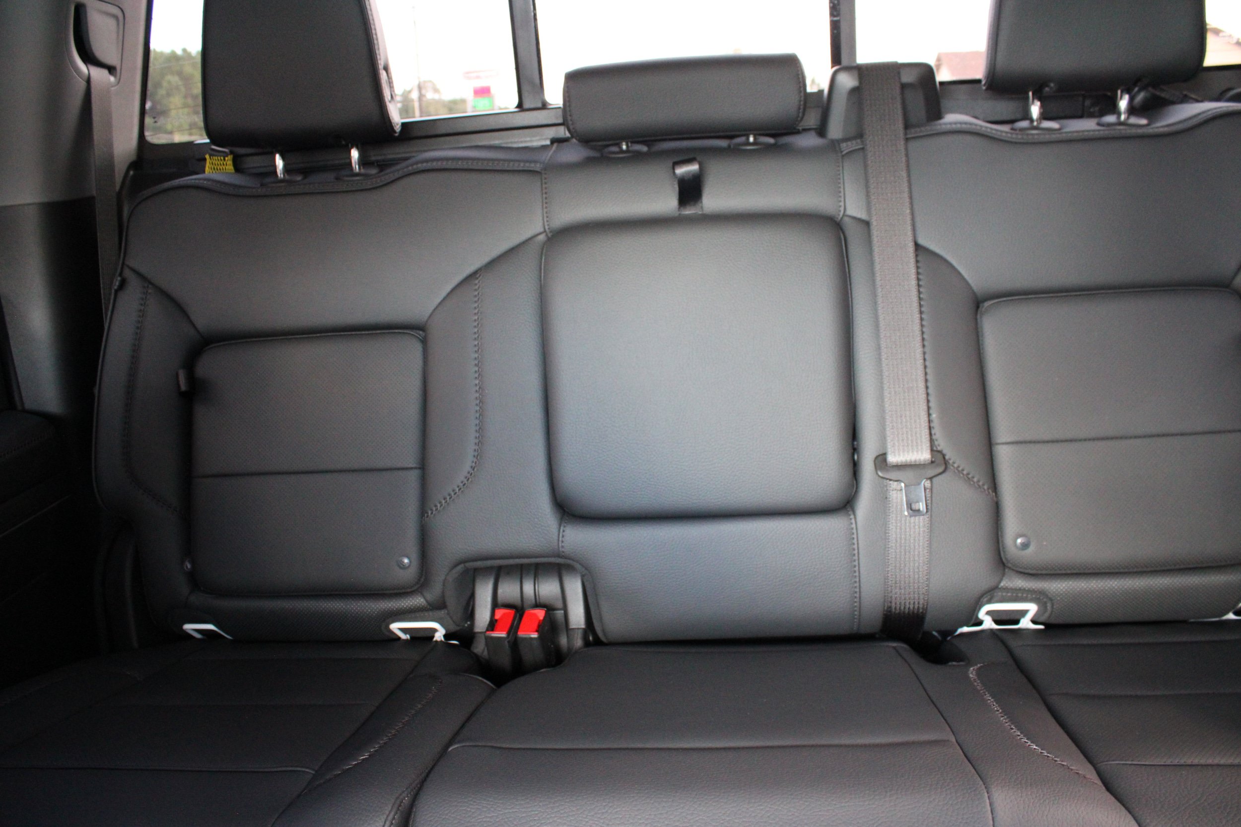 Used 2025 GMC Sierra 2500 Denali w/ Denali Reserve Package AWD/4WD image 43