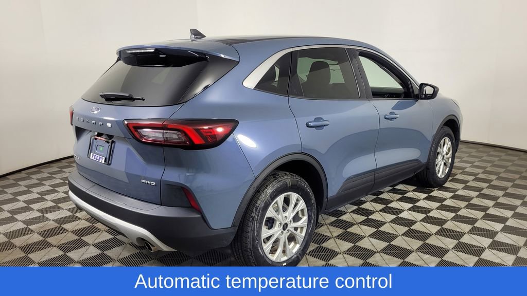 Used 2023 Ford Escape Active image 8