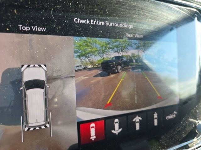 Used 2024 Jeep Wagoneer Series II w/ Convenience Group I AWD/4WD image 17