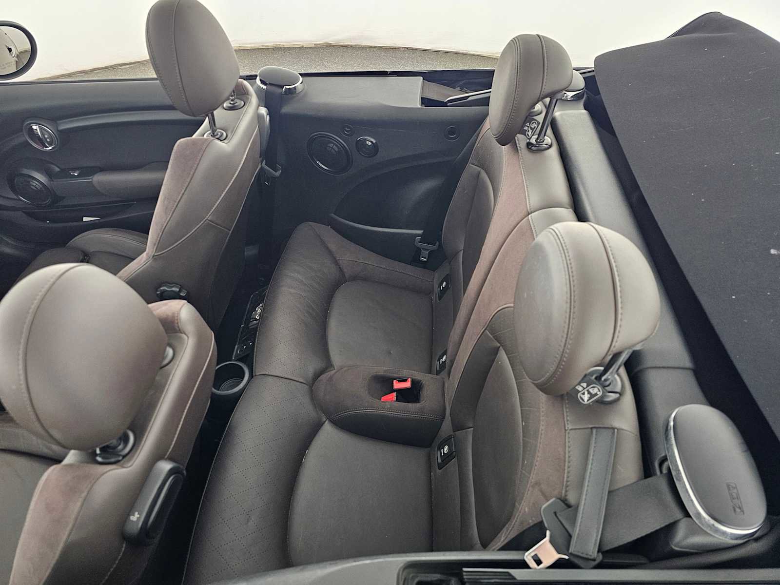 Used 2017 MINI Cooper Convertible image 15